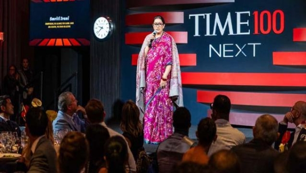 نیویارک میں ٹائم 100 پروگرام میں اسمرتی ایرانی نے کی بھارت کی نمائندگی