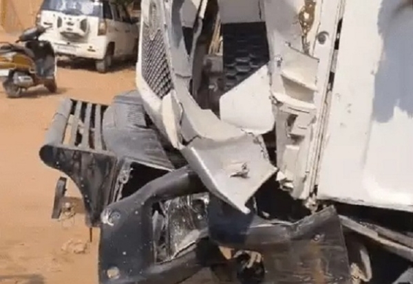 حادثے میں شکار گاڑی