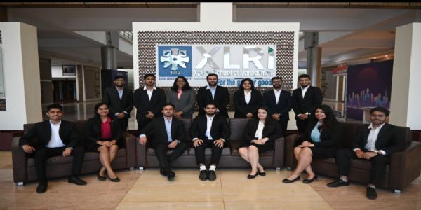 ایکس ایل آر آئی کے تمام طلبہ کو انٹرن شپ کے ذریعے تقرری ملی