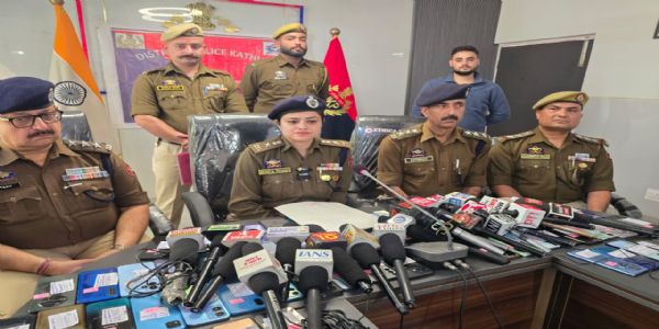 کٹھوعہ پولیس نے 74 گمشدہ موبائل فون برآمد کیے