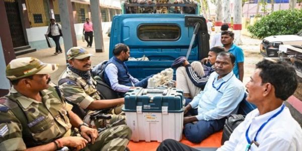 بہار اسمبلی انتخابات: 20 اضلاع کی 122 اسمبلی نشستوں پر منگل کو ووٹنگ، تیاریاں مکمل