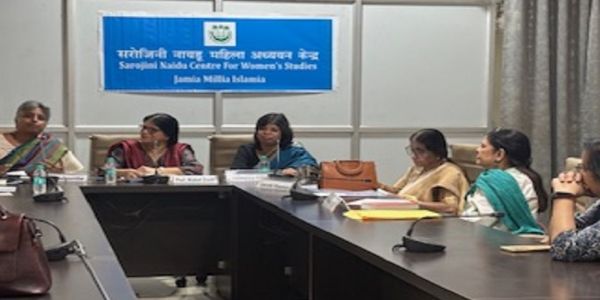 جامعہ ملیہ اسلا میہ میں ’ہندوستان میں خواتین قلم کاروں کی آوازاوں کے توسط سے ذہنی صحت کا جائزہ‘کے موضوع پر پینل مباحثہ کا انعقاد