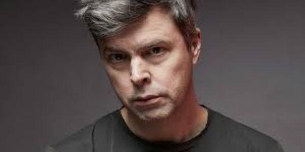 ہنگری میں پیدا ہونے والے برطانوی مصنف ڈیوڈ سزیلے نے جیتا بکر پرائز۔