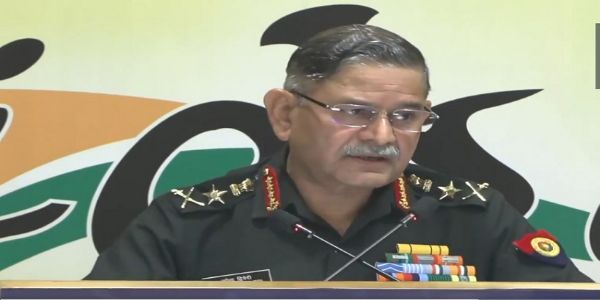 آرمی چیف نے موجودہ دور کے میدان جنگ میں ٹیکنالوجی کے ابھرتے ہوئے کردار پر روشنی ڈالی۔