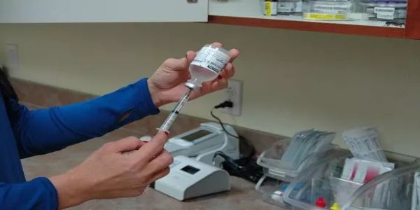 تاریخ کے آئینے میں 13 نومبر: 1975 میں عالمی ادارہ صحت نے ایشیا کو چیچک سے پاک خطہ قرار دیا