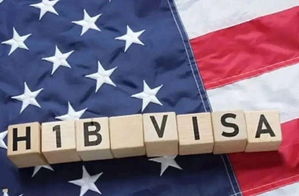 ٹرمپ کا ایچ-1بی ویزا پالیسی پر یو ٹرن، غیر ملکی ہنر مند ملازمین کا دفاع ٹرمپ کا ایچ-1بی ویزا پالیسی پر یو ٹرن، غیر ملکی ہنر مند ملازمین کا دفاع