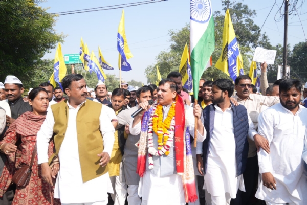 پد یاترا کا دوسرا دن: بے روزگاری اور ناانصافی کے خلاف عام آدمی پارٹی کی پد یاترا کو زبردست عوامی حمایت: سنجے سنگھ