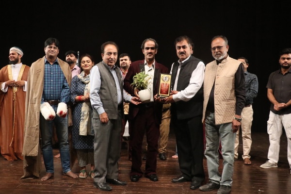 اردو اکادمی، دہلی کے زیر اہتمام ڈراما فیسٹول کے تیسرے روز منٹو کی کہانی ”جیب کترا“ کی متاثر کن پیشکش