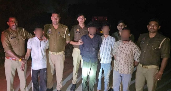 Seven power cable thieves arrested in encounter, 3 shot