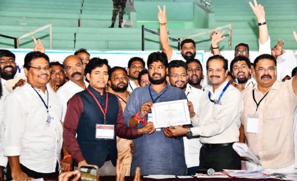 جوبلی ہلز ضمنی انتخاب میں نوین یادو کی شاندار کامیابی جوبلی ہلز ضمنی انتخاب میں نوین یادو کی شاندار کامیابی