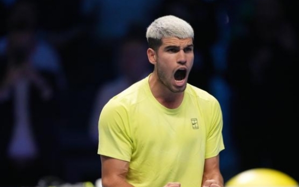 Alcaraz finished 2025 as world No. 1, defeating Musetti at ATP Finals