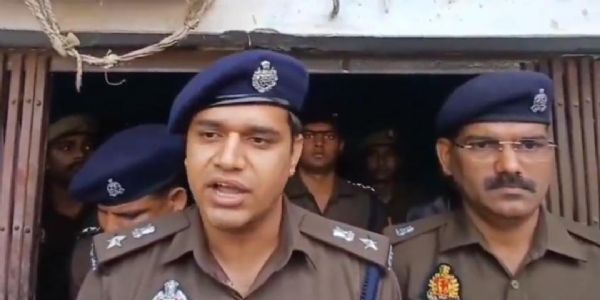 یوپی کے شراوستی میں بند کمرے سے ایک جوڑے اور تین بچوں کی لاشیں برآمد