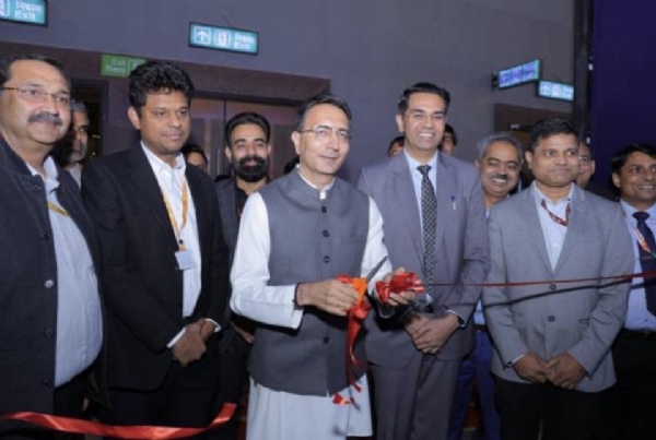 بین الاقوامی تجارتی میلے میں الیکٹرانکس اینڈ انفارمیشن ٹیکنالوجی پویلین کا افتتاح بین الاقوامی تجارتی میلے میں الیکٹرانکس اینڈ انفارمیشن ٹیکنالوجی پویلین کا افتتاح