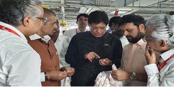 خصوصی اقتصادی زون میں پیداوار کو بڑھانے کے لیے راحت فراہم کرانے کے اقدامات پر غور کیا جا رہا ہے: گوئل