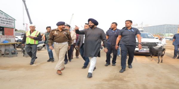 وزیر ماحولیات سرسا نے وسنت کنج اور مہیپال پور میں صفائی، دھول پر قابو پانے، اور سڑک کی حالت کا جائزہ لیا