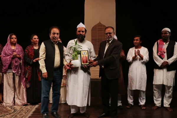 اردو اکادمی، دہلی کا اردو ڈراما فیسٹول کامیابی کے ساتھ اختتام پذیر اردو اکادمی، دہلی کا اردو ڈراما فیسٹول کامیابی کے ساتھ اختتام پذیر