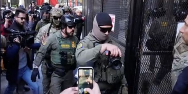 شمالی کیرولینا کے شہر چارلوٹ میں غیر قانونی تارکین وطن کے خلاف کارروائی