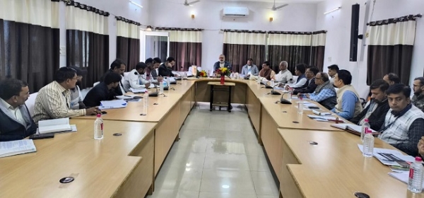 میٹنگ میں مرکزی وزیر گری راج سنگھ میٹنگ میں مرکزی وزیر گری راج سنگھ