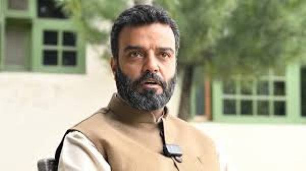 سرینگر کے ممبر پارلیمنٹ آغا روح اللہ کا تھانے کے اندر سنگین کوتاہیوں کی طرف اشارہ، شفاف تحقیقات کا مطالبہ سرینگر کے ممبر پارلیمنٹ آغا روح اللہ کا تھانے کے اندر سنگین کوتاہیوں کی طرف اشارہ، شفاف تحقیقات کا مطالبہ