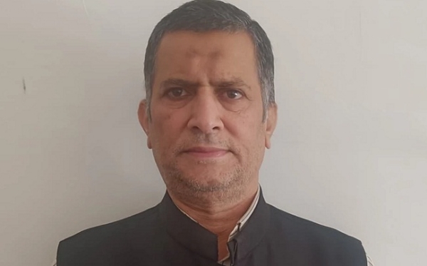 ایم پی: الفلاح یونیورسٹی کے چیئرمین جواد صدیقی کے بھائی حمود حیدرآباد سے گرفتار ایم پی: الفلاح یونیورسٹی کے چیئرمین جواد صدیقی کے بھائی حمود حیدرآباد سے گرفتار