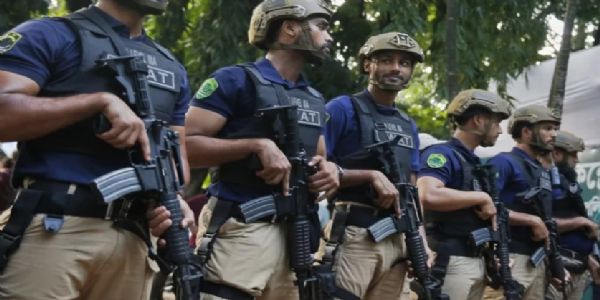 بنگلہ دیش کے دارالحکومت ڈھاکہ میں شرپسندوں کو دیکھتے ہی گولی مارنے کا حکم