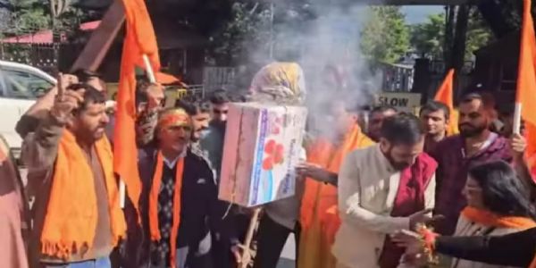 ریاسی میں متعدد ہندو تنظیموں نے ایم بی بی ایس داخلے کے خلاف احتجاج کیا