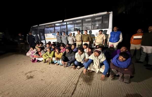 آئی سی جی نے شمالی خلیج بنگال میں بین الاقوامی سمندری حدود کے ساتھ 79 بنگلہ دیشی ماہی گیروں کو گرفتار کیا