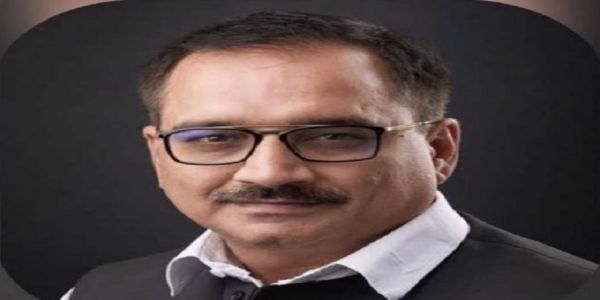 دہلی بی جے پی صدر نے رانی لکشمی بائی کو ان کی یوم پیدائش پر خراج عقیدت پیش کیا۔