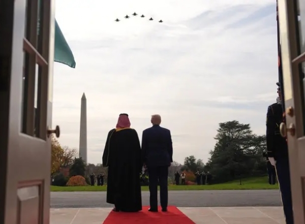 شہزادہ محمد بن سلمان کے اعزازمیں وائٹ ہاوس پرجنگی طیاروں کی فلائی پریڈ