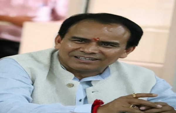 اتراکھنڈ میں پرائمری ٹیچر کی 2,100 آسامیوں کے لیے بھرتی کا عمل شروع کرنے کی ہدایات