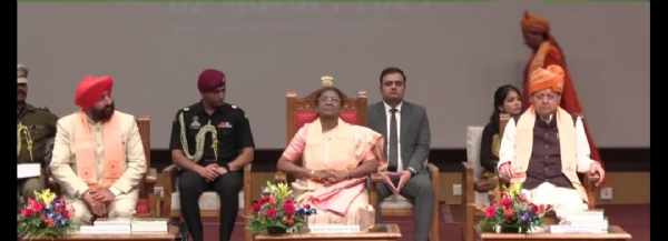 تعلیم یافتہ بیٹیاں اپنی اندرونی طاقت اور ہنر سےبھارت ماتا کا سر فخر سے بلند کریں گی: صدر جمہوریہ