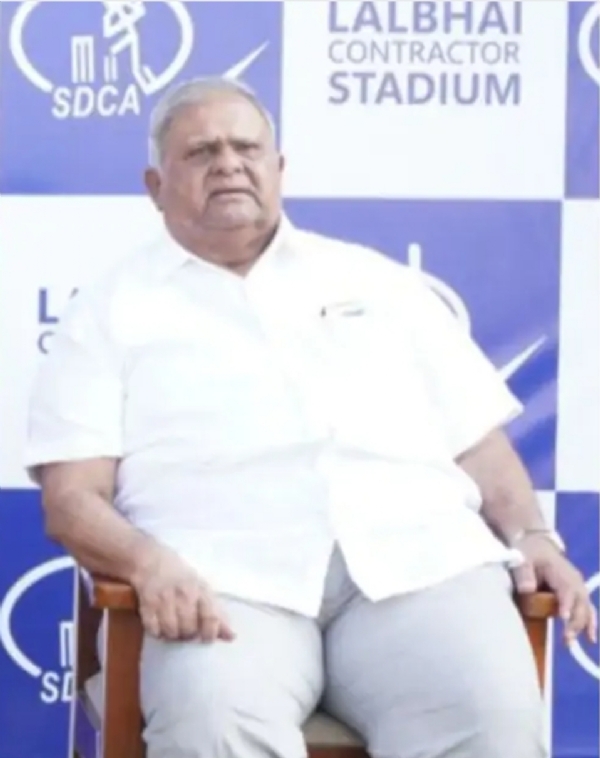 کروڑوں کے دھوکہ دہی میں گجرات ایس ڈی سی اے کے صدر کنیا ٹھیکہ دار کو گرفتار کیا