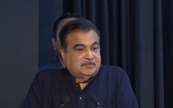 Gadkari congratulated Nitish Kumar on taking oath as CM