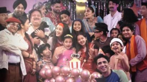 Trailer of Pankaj Tripathi Perfect Family released