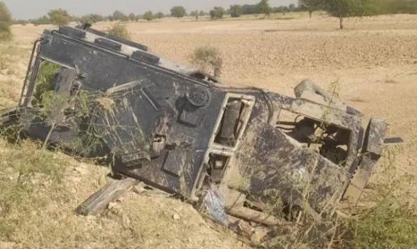 پاکستان کے خیبر پختونخوا میں پولیس وین پر بم سے حملہ، دو افراد ہلاک، چار زخمی