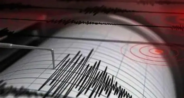 مغربی بنگال اور شمال مشرق میں زلزلے کے شدید جھٹکے، لوگ اپنے گھروں سے باہر نکلنے