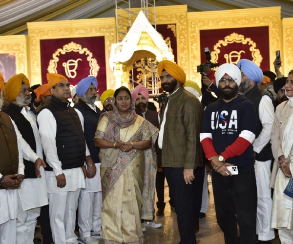 دہلی حکومت نے 25 نومبر کو شہیدی دیوس پر عام تعطیل کا اعلان کیا دہلی حکومت نے 25 نومبر کو شہیدی دیوس پر عام تعطیل کا اعلان کیا