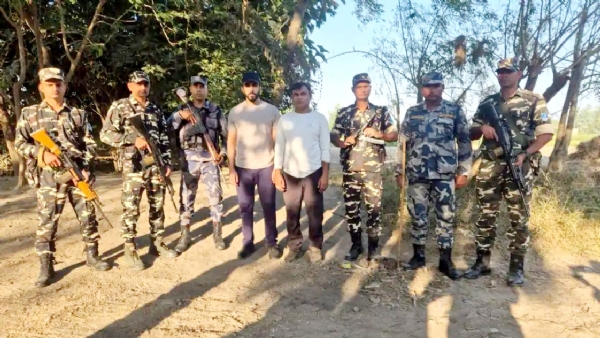 ہندوستان-نیپال سرحد پر متحدہ یو اے ای کے شہری سمیت دو افراد گرفتار ہندوستان-نیپال سرحد پر متحدہ یو اے ای کے شہری سمیت دو افراد گرفتار