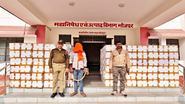 بہار میں دو ٹرکوں سے 1.50 کروڑ روپے کا غیر قانونی کف سیرپ ضبط، یوپی کے دو ڈرائیور گرفتار