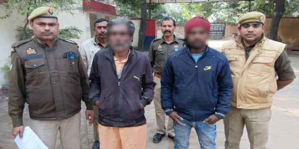 غیر قانونی ہیروئن سمیت چار اسمگلر گرفتار، لاکھوں مالیت کی ہیروئن برآمد