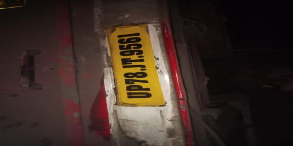 اورئی: سورت جانے والی سلیپر بس کھائی میں گر ی، 21 مسافر زخمی