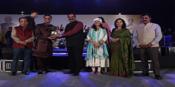 اردو اکادمی دہلی کے زیر اہتمام چار روزہ ”جشنِ اردو“ کامیابی کے ساتھ اختتام پذیر