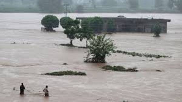 ویتنام میں سیلاب سے ہلاکتوں کی تعداد 37 ہو گئی، نئے طوفان کا خدشہ