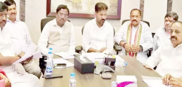 جوبلی ہلز میں کانگریس کا موقف مستحکم ، ریونت ریڈی کا وزراء و قائدین کے ساتھ اجلاس