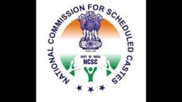 قومی کمیشن برائے درج فہرست ذات نے سردار بوٹا سنگھ پر تبصرہ کا از خود نوٹس لیا قومی کمیشن برائے درج فہرست ذات نے سردار بوٹا سنگھ پر تبصرہ کا از خود نوٹس لیا