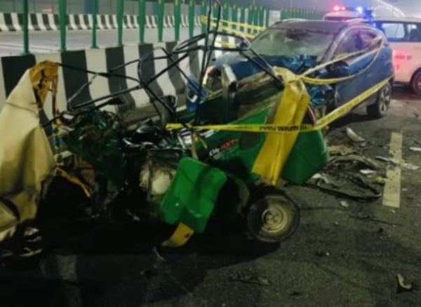 گروگرام میں دوارکا ایکسپریس وے پر کار اور آٹو کے تصادم میں دو کی موت