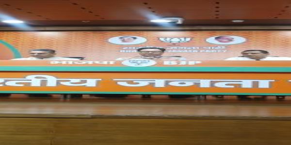 بی جے پی کا جوابی ردعمل: راہل گاندھی شکست کی ذمہ داری سے بچنے کے بہانے ڈھونڈ رہے ہیں۔