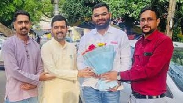 یش گھن گھوریا سب سے زیادہ ووٹ کے ساتھ جیتے یش گھن گھوریا سب سے زیادہ ووٹ کے ساتھ جیتے