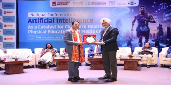 ڈاکٹر محمد ارشد باری نے قومی کانفرنس برائے مصنوعی ذہانت میں کلیدی مقررکے طور پرشرکت کی