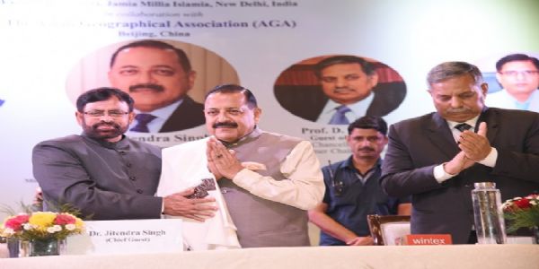 سائنس اور ٹکنالوجی کے مرکزی وزیر ڈاکٹر جتیندر سنگھ نے شعبہ جغرافیہ،جامعہ ملیہ اسلامیہ کے زیر اہتمام منعقدہ چھٹے ایشیائی کانفرنس کا افتتاح کیا